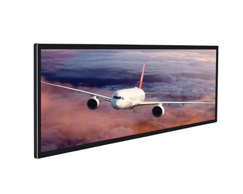 Display pubblicitario in metallo LCD con risoluzione 3840x1080 e rapporto d'aspetto 32:9 per digital signage ad alte prestazioni